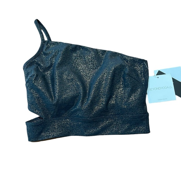 Beyond Yoga SoftShine Wanderlust Cropped Asymmetrical Bra Top Size Small New - Picture 9 of 9